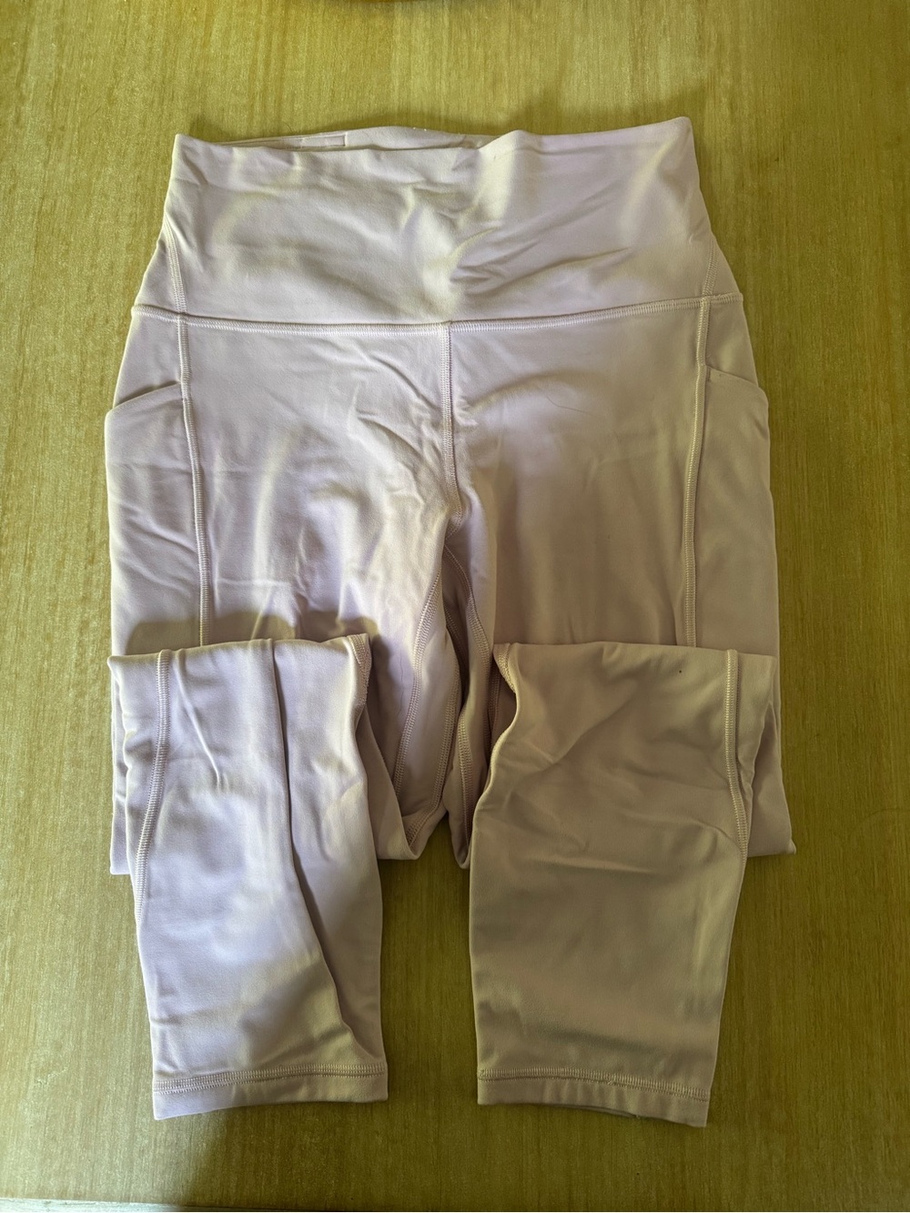 Lululemon leggings with pockets